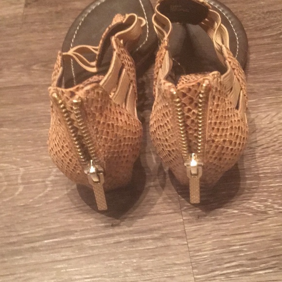 Snake Skin Pattern Sandals - Picture 2 of 3